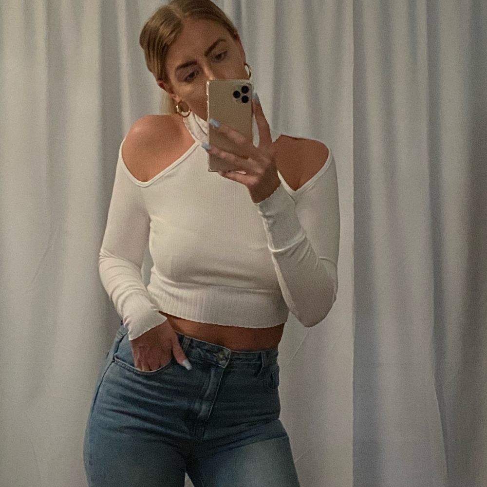 Luna Open Shoulder Top White - Picture 3 of 6